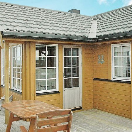 Three-Bedroom Holiday Home In Dyrvik Tuvnes Bagian luar foto